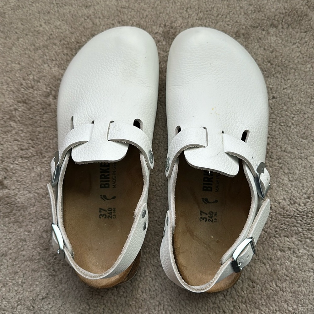 Tokio Super Grip white Birkenstock with adjustable back strap